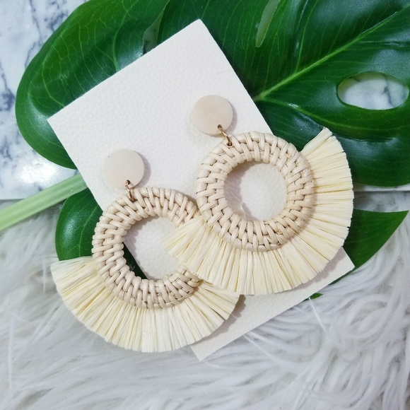 Jewelry - Rattan Fan Earrings NWT